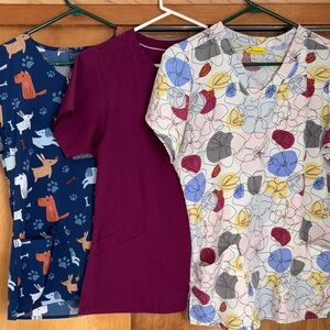 WonderWink Multicolor Abstract Scrub Top